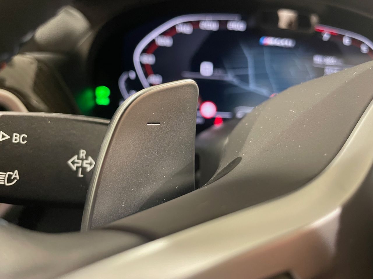 G02 X4 M40i RHD LCI