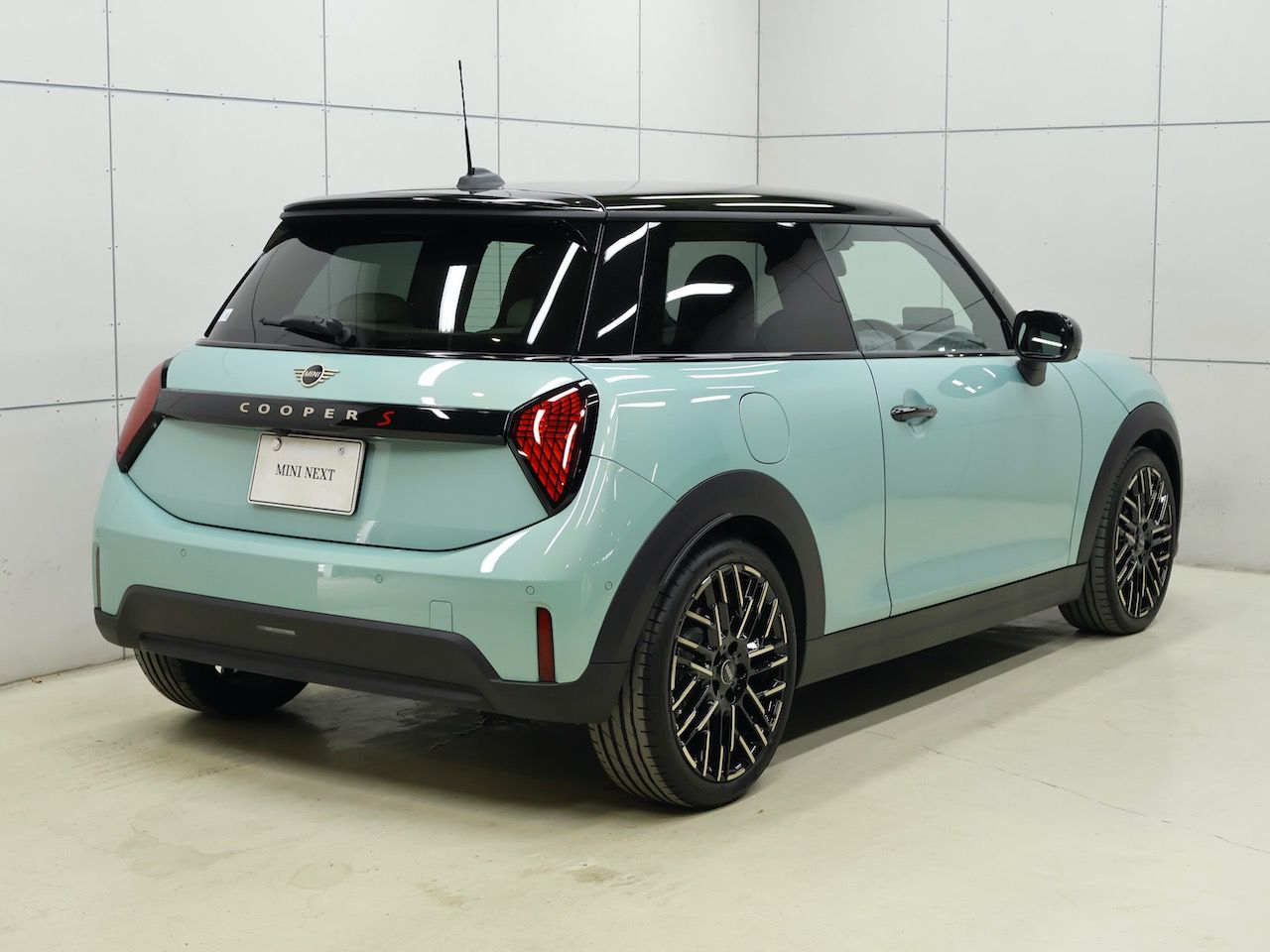 F66 MINI Cooper S 3Dr