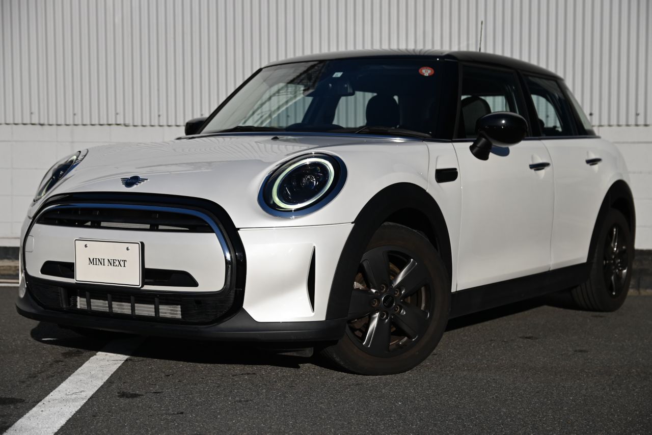 MINI COOPER D 5 DOOR.