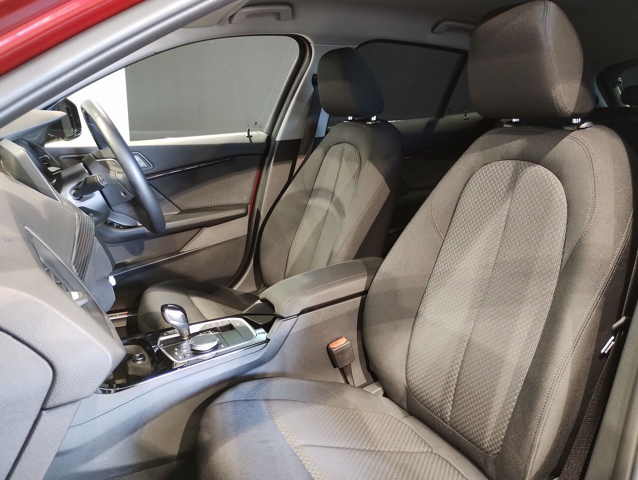 F40 118d Sports Hatch 5-door B47 2.0d