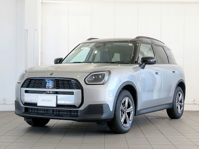 THE NEW MINI COUNTRYMAN D