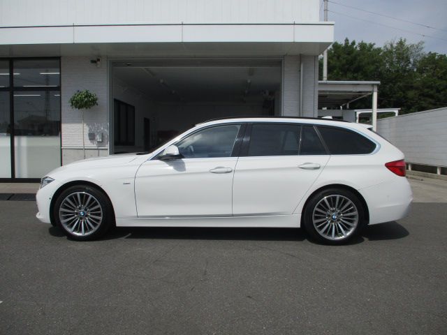 320I TOURING RHD
