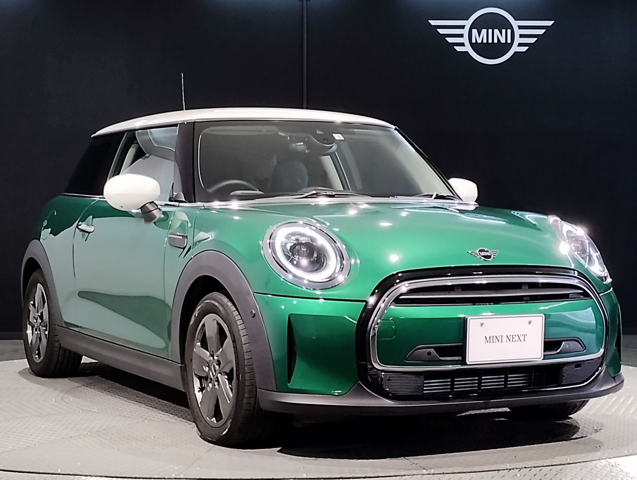MINI Cooper F56 RHD