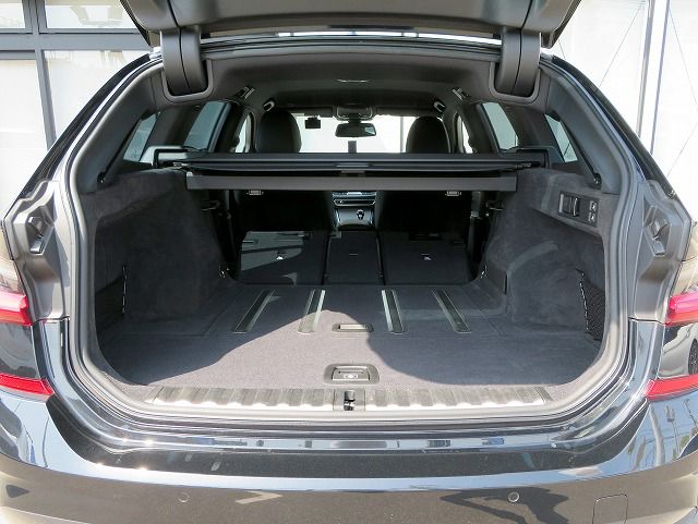 G21 320i RHD