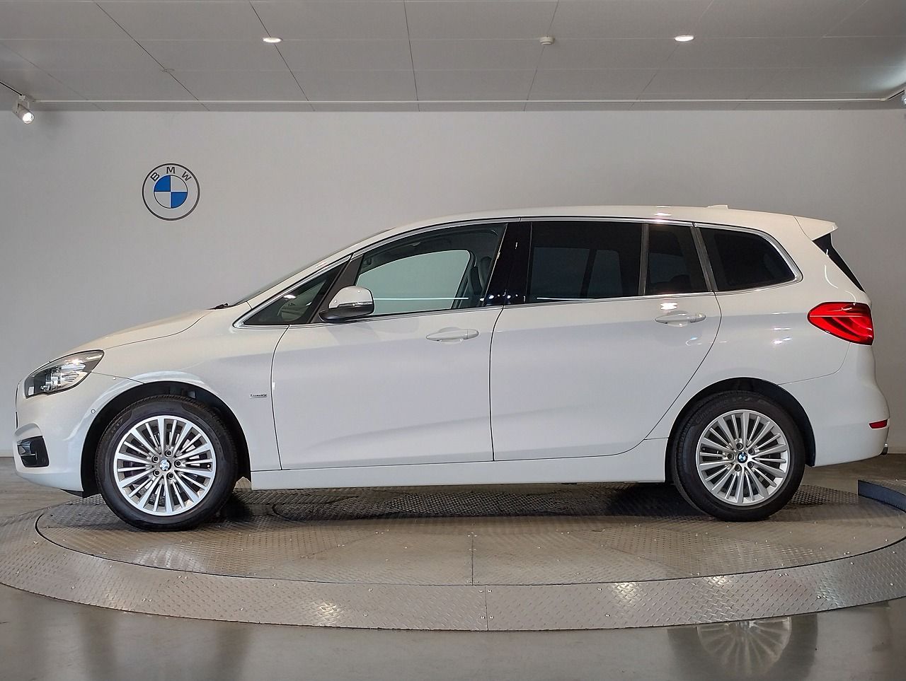 218D GRAN TOURER RHD
