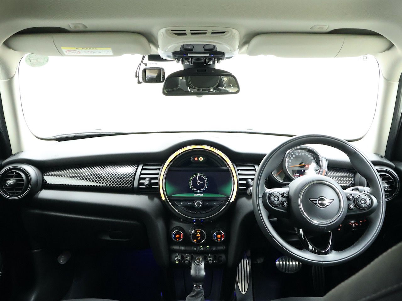 F55 COOPER S D(AT)