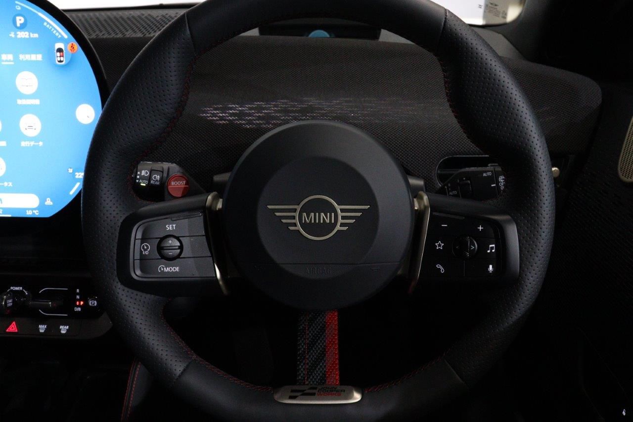 J01 MINI John Cooper Works Electric