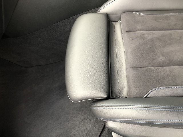 G20 330e Saloon RHD MX