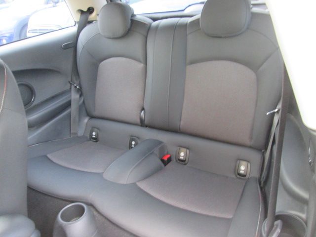 MINI Cooper D 3-Door Hatch