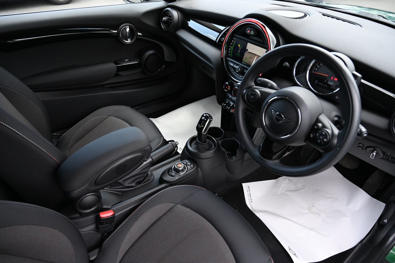 F56 MINI Cooper 3-Door Hatch LCI