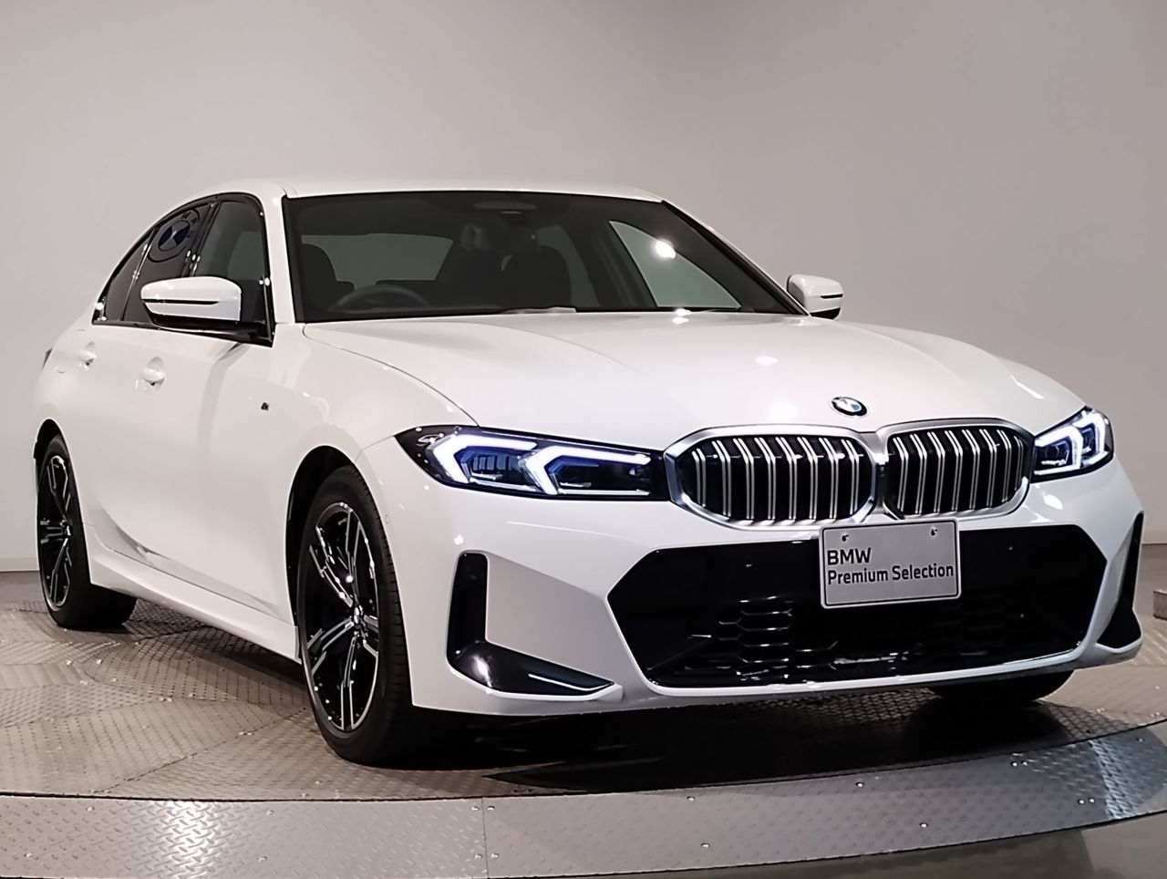 320d xDrive Berline RHD