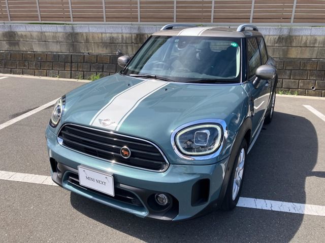 MINI COOPER D CROSSOVER.