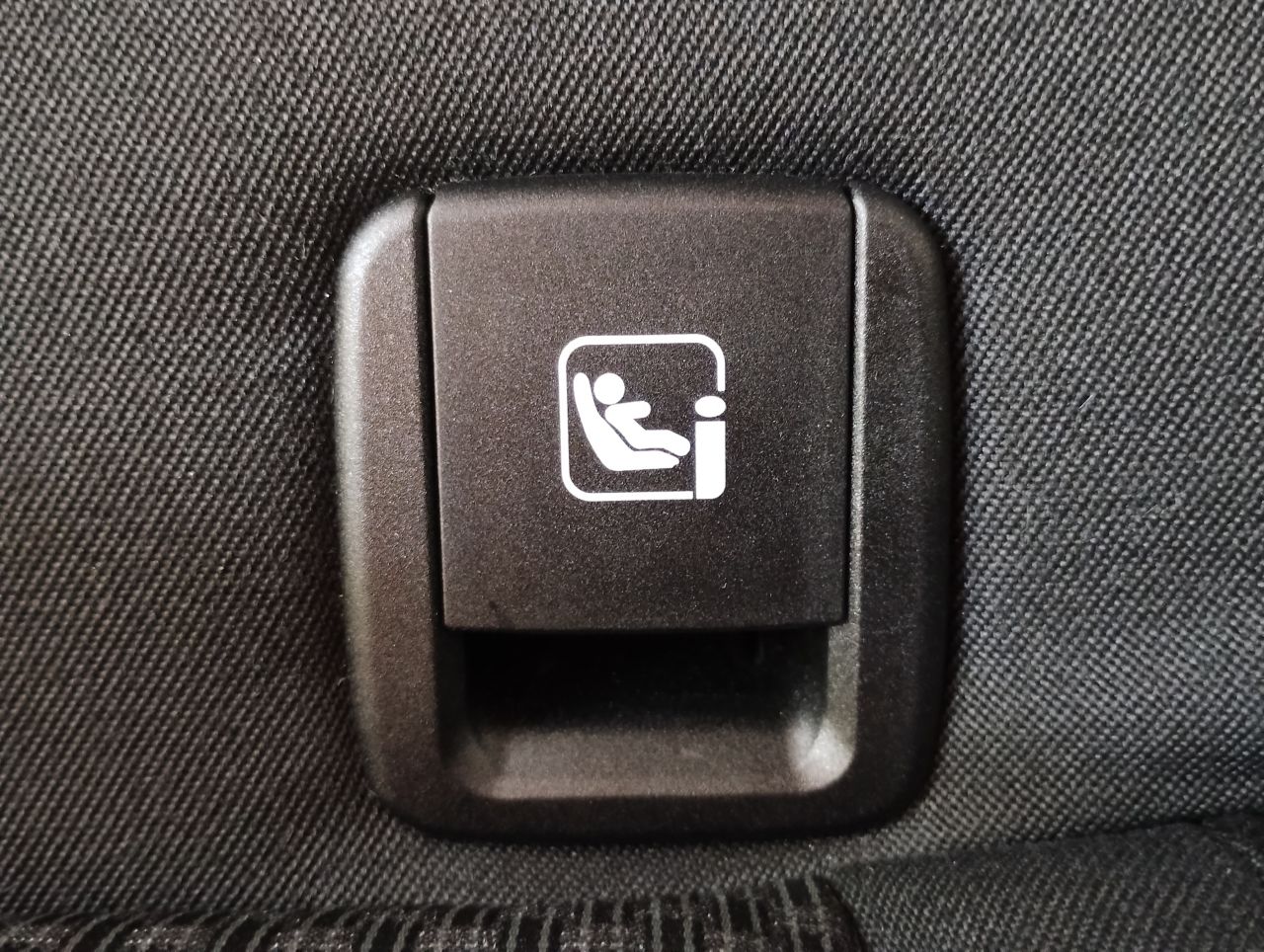 F40 118d Sports Hatch 5-door B47 2.0d