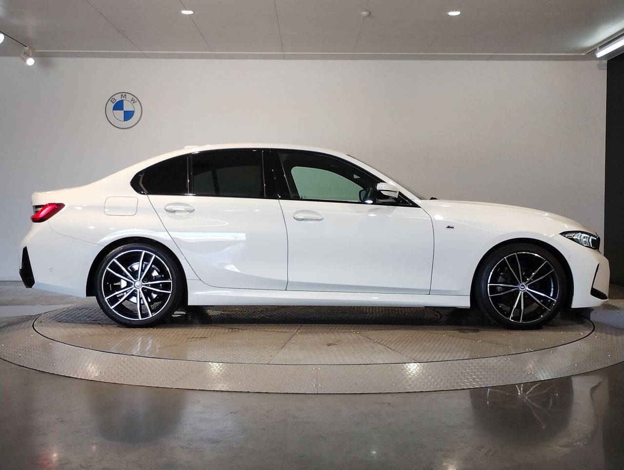 G20 320i Saloon LCI RHD MX