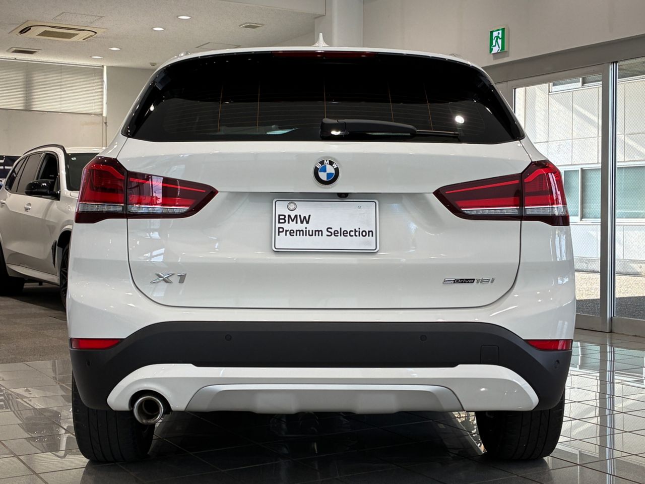 X1 sDrive18i RHD
