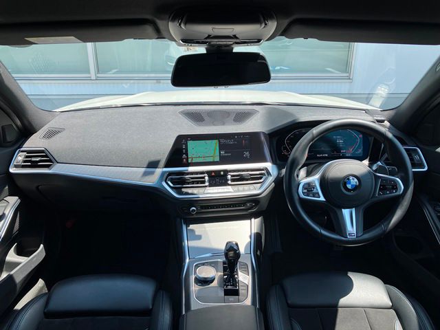 G20 320i Saloon RHD TU
