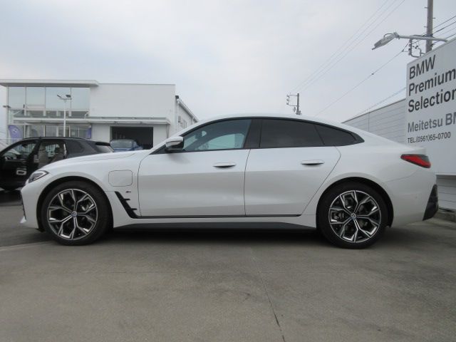 G26 i4 eDrive40 RHD