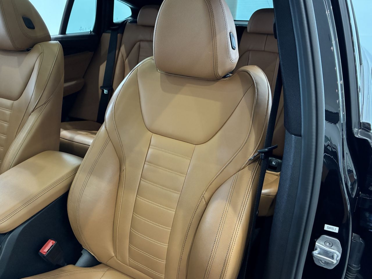X4 M40i RHD