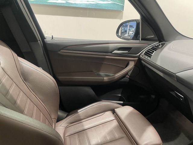 G01 X3 M40d RHD LCI