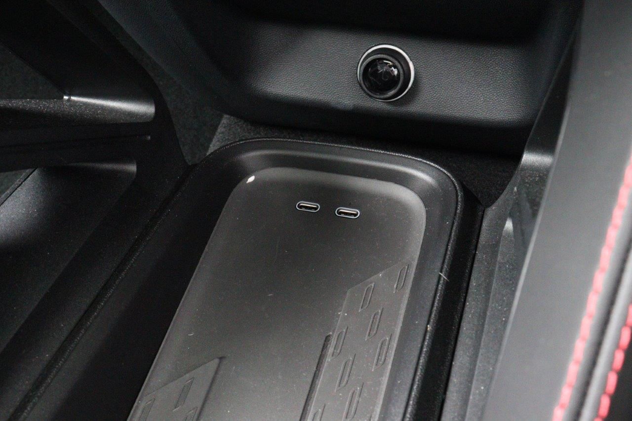 J01 MINI John Cooper Works Electric