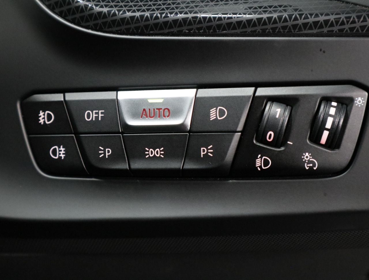 F40 118d Sports Hatch 5-door B47 2.0d
