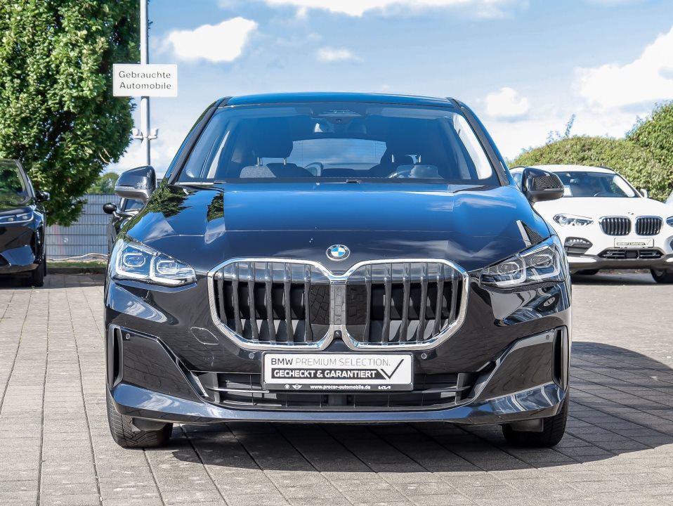 BMW 218