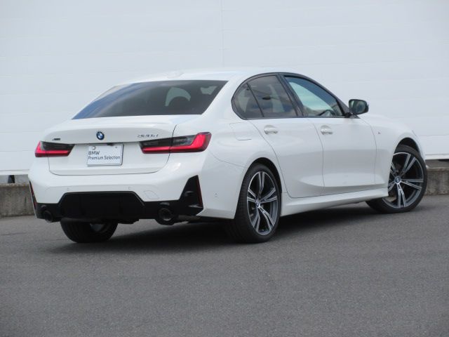 320d xDrive Berline RHD
