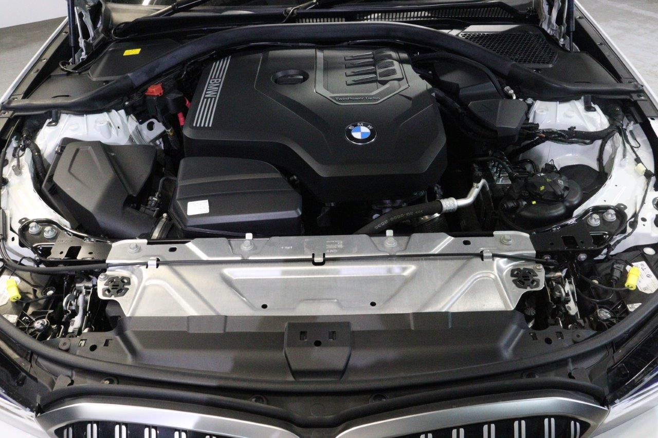 G20 320i Saloon LCI RHD MX