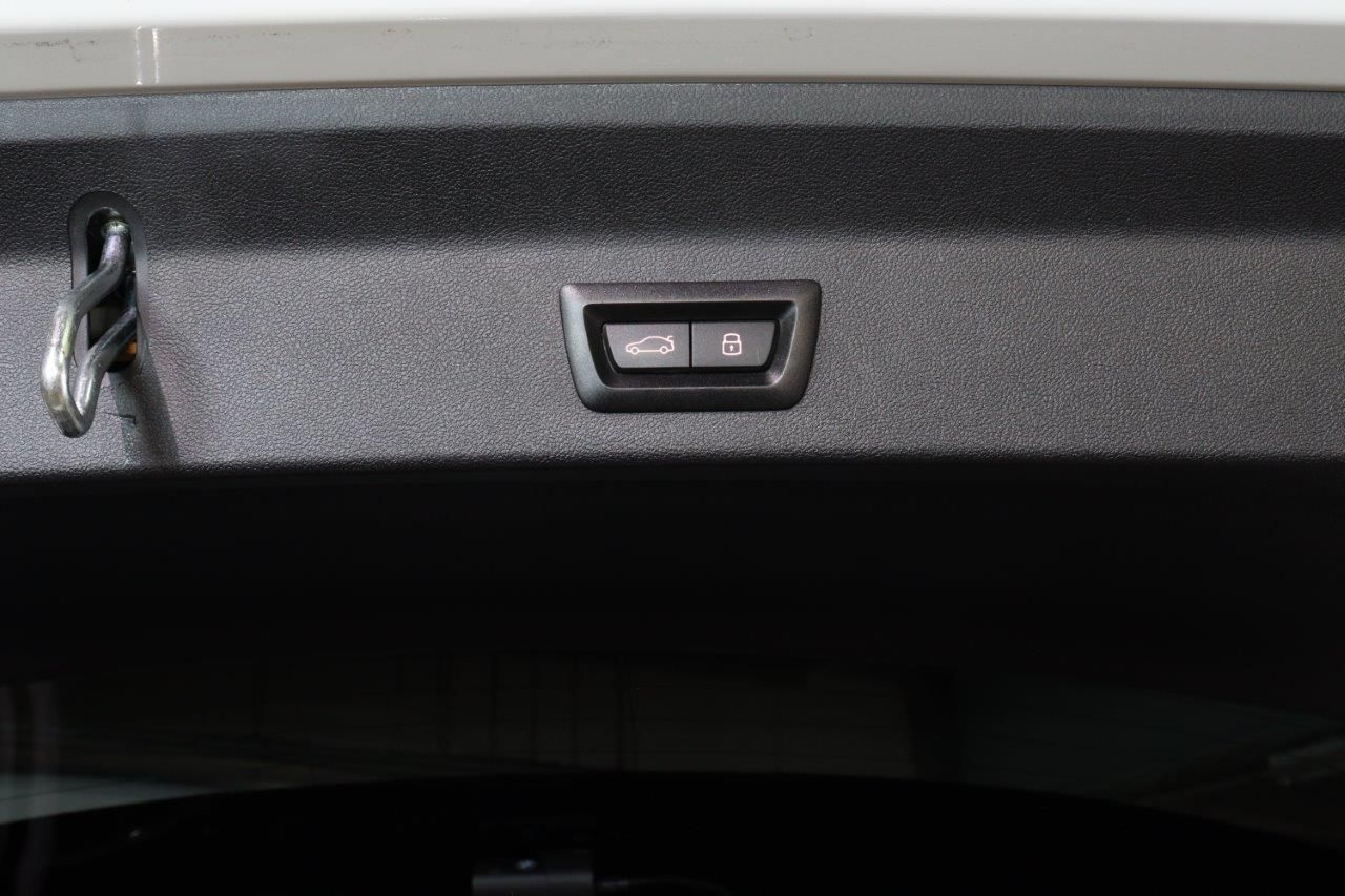 G01 X3 M40d RHD LCI ZA