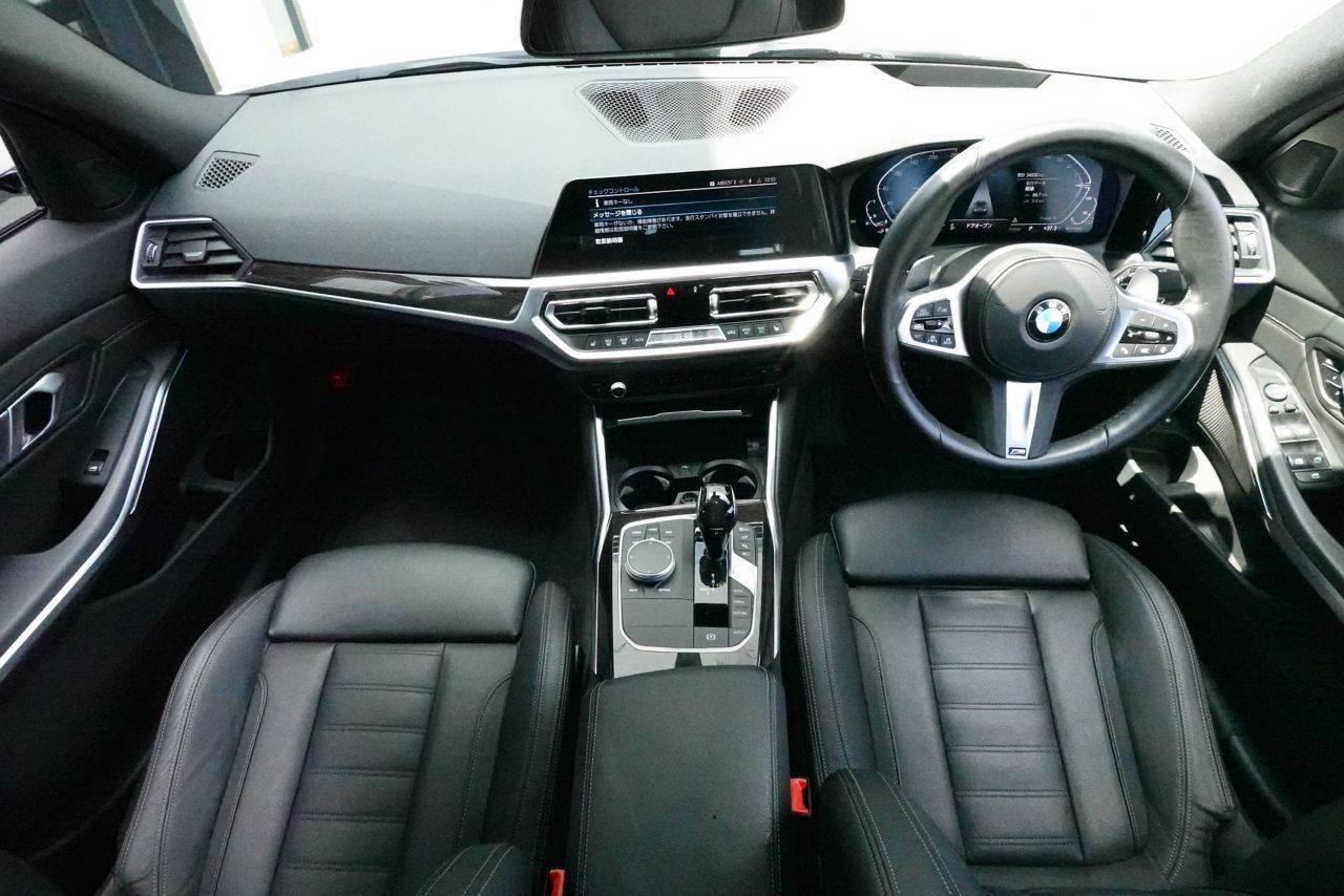 G20 330e Saloon RHD