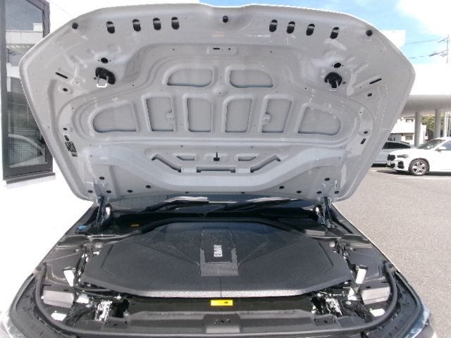 BMW i5 eDrive40 M Sport RHD