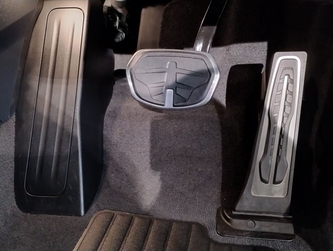 F4* **35i xDrive **** ***** B48 2.0i