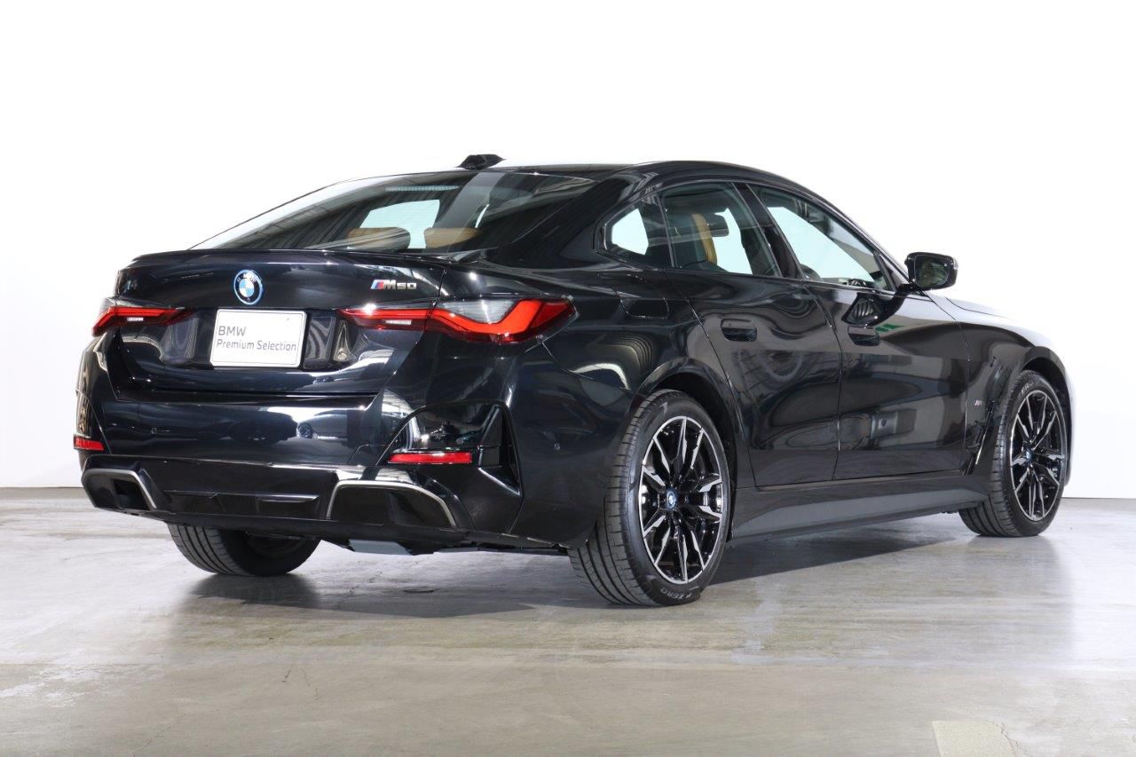 G26 i4 M50 RHD