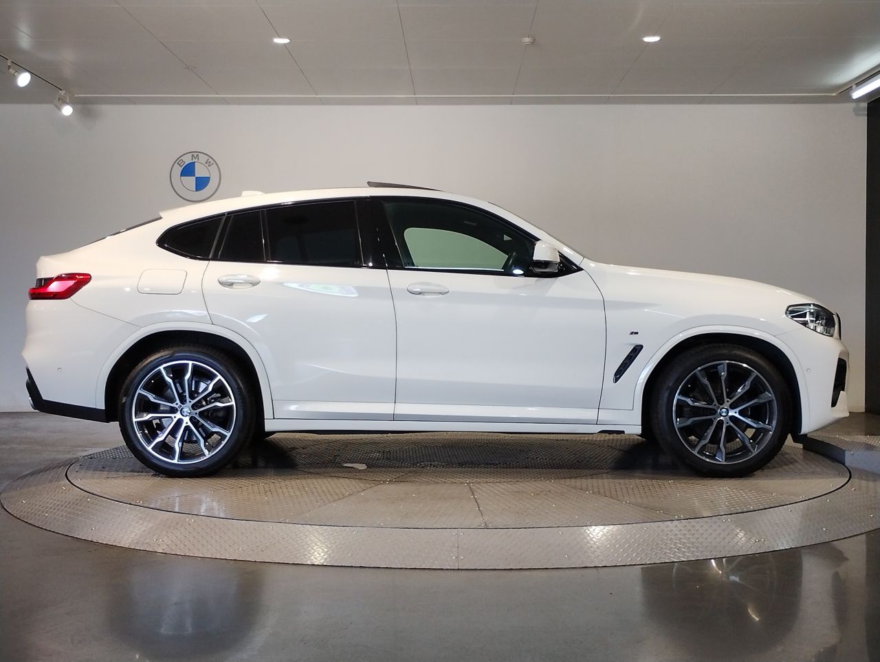 X4 xDrive20d RHD