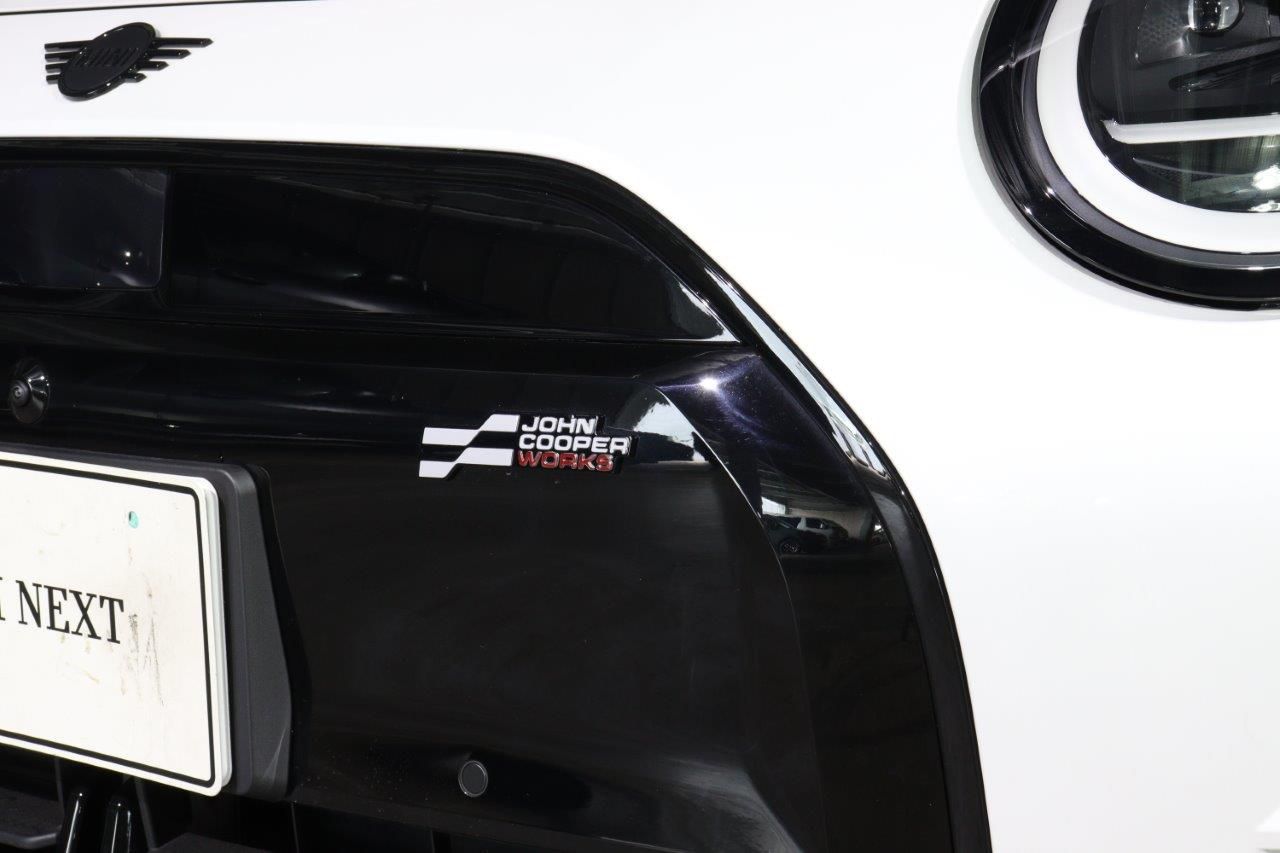 J01 MINI John Cooper Works Electric