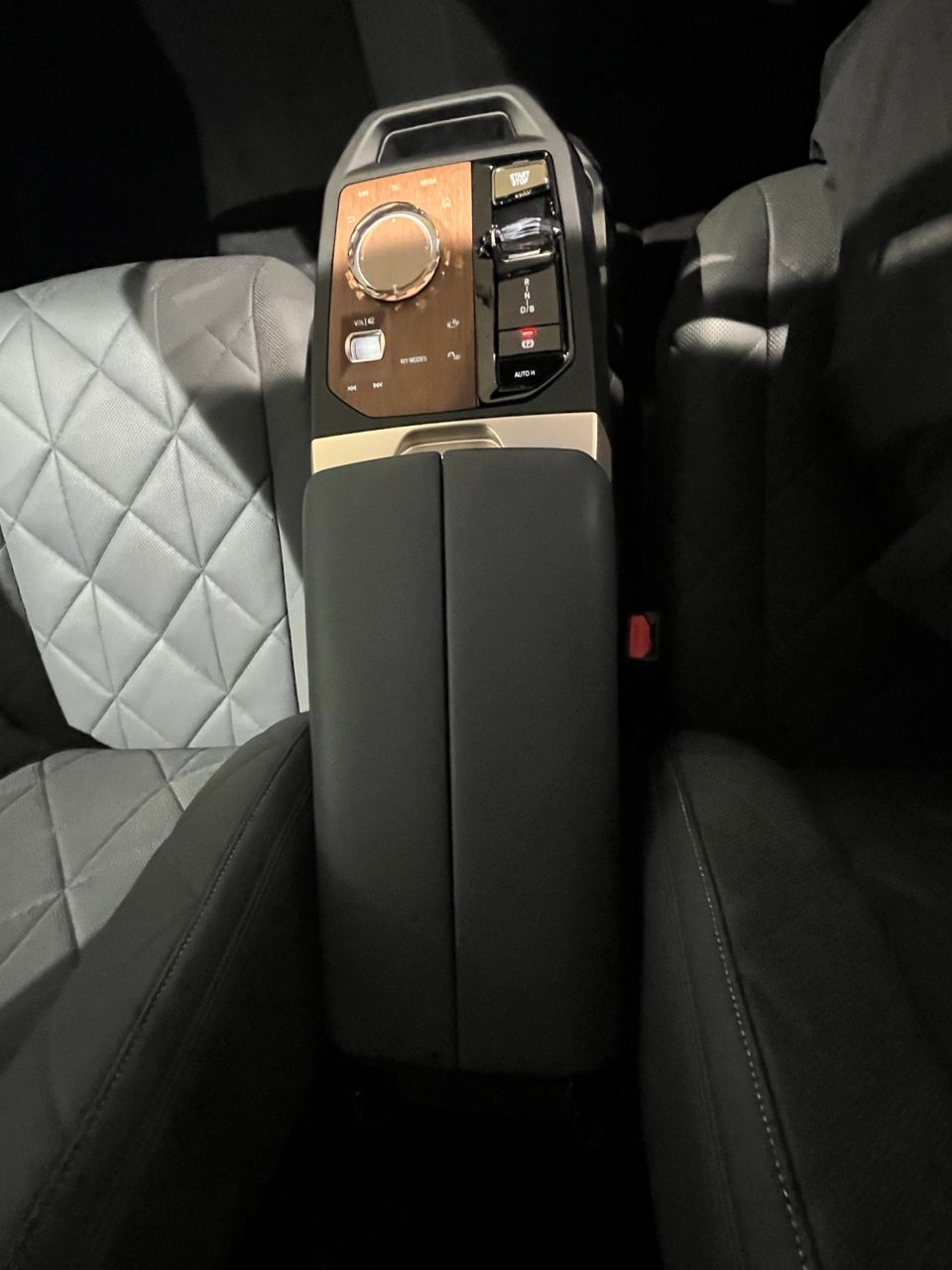 i20 iX xDrive40
