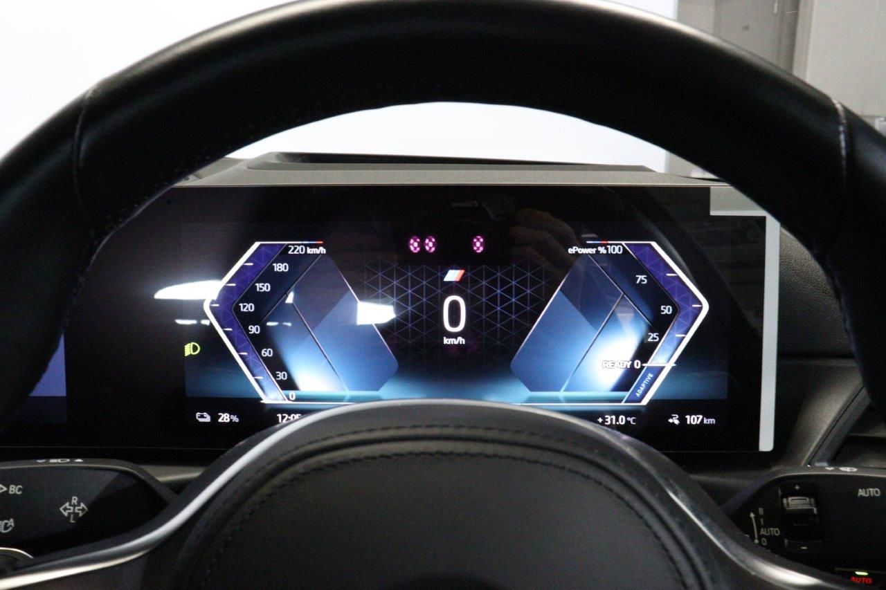 G26 i4 eDrive35 RHD