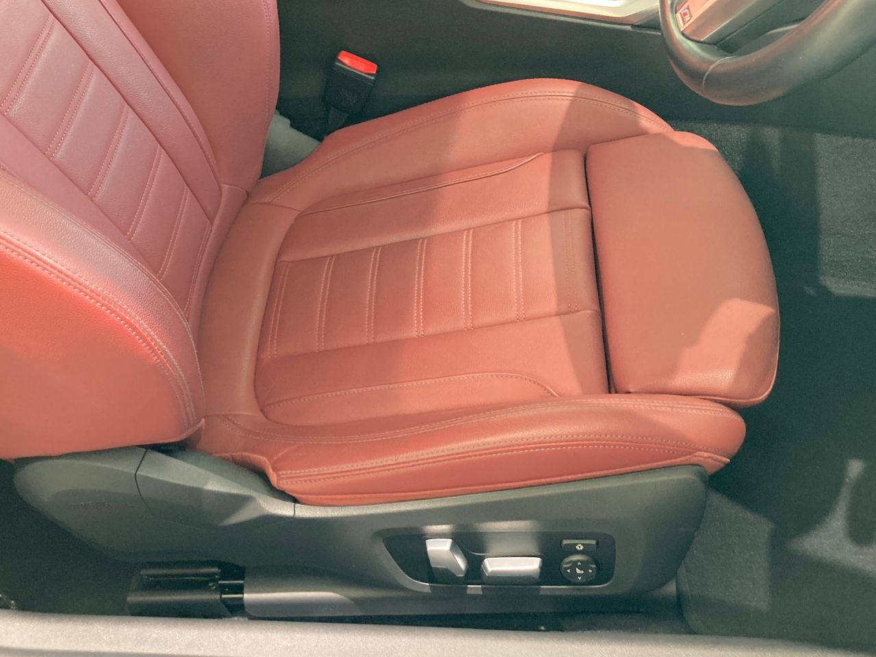 G42 220i Coupe