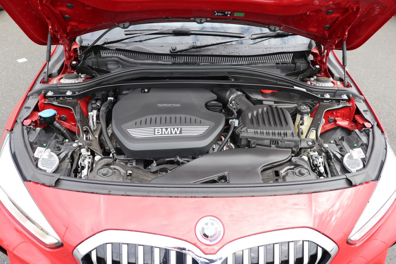 F40 118d Sports Hatch 5-door B47 2.0d