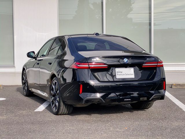 BMW i5 eDrive40 Sedan RHD