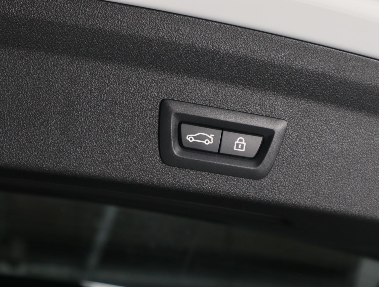 F40 118d Sports Hatch 5-door B47 2.0d