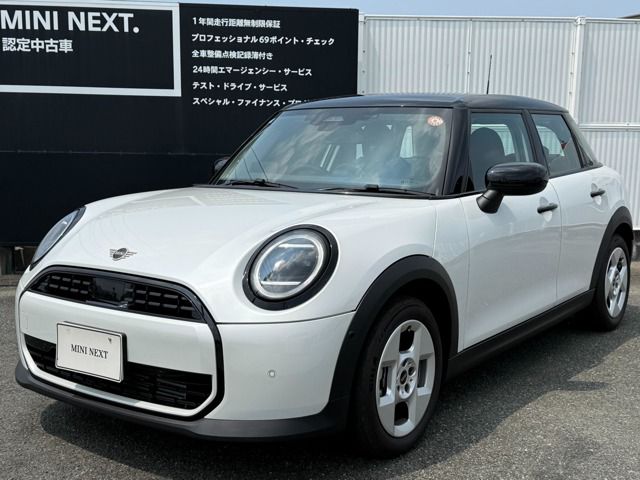 THE NEW MINI COOPER (5 DOOR) C