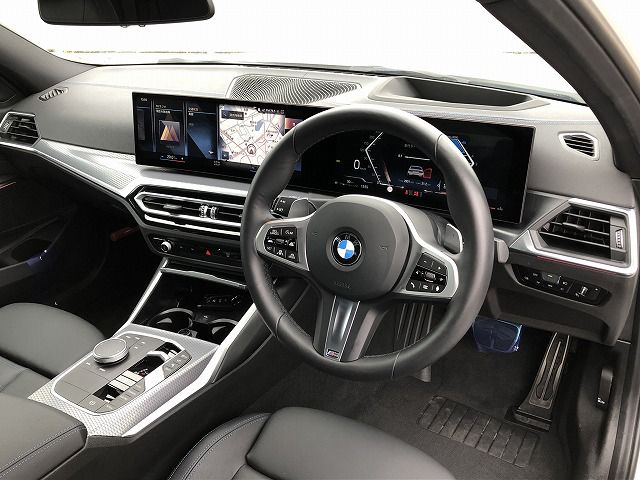 320d xDrive Berline RHD