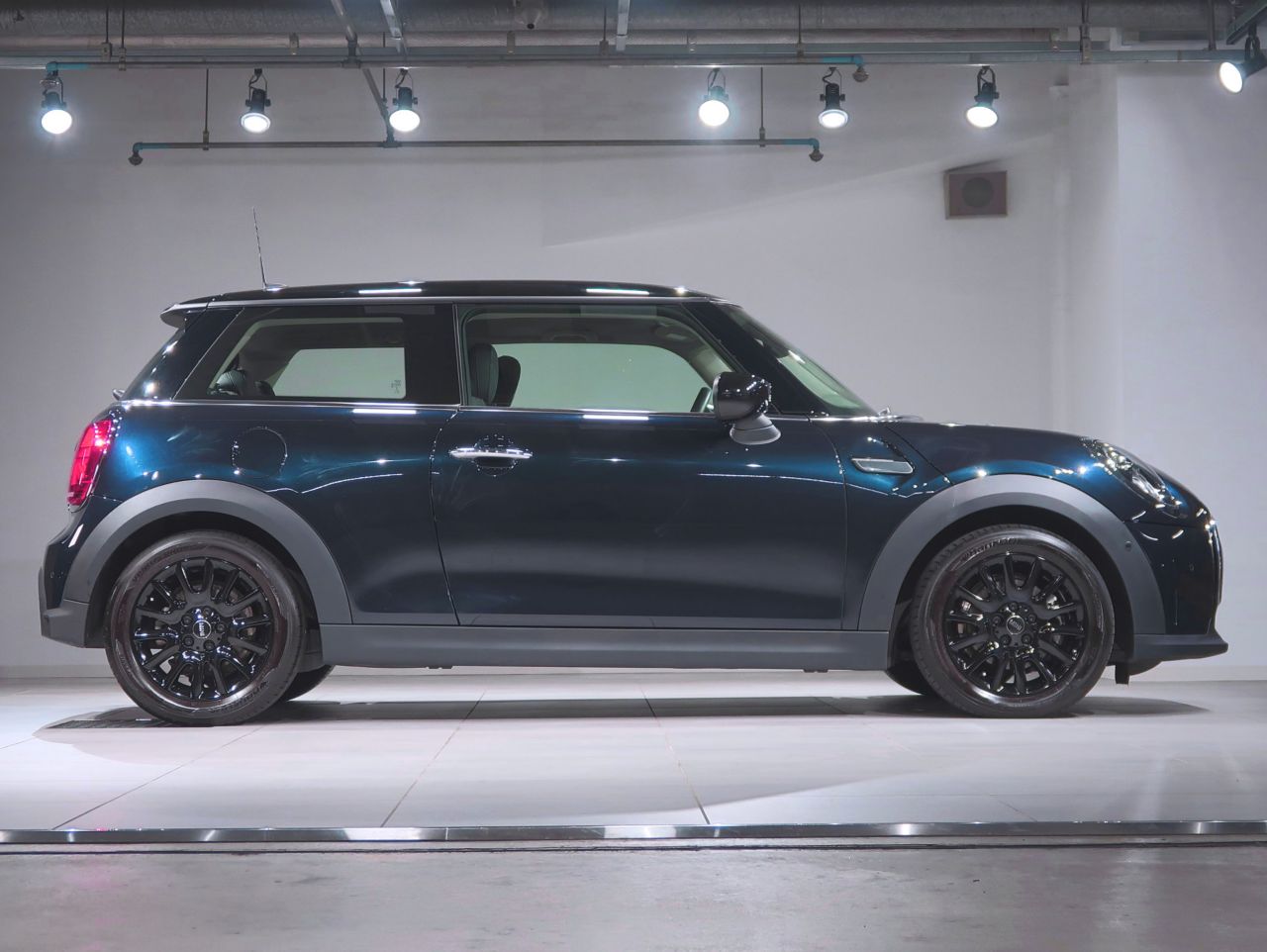 MINI Cooper F56 RHD