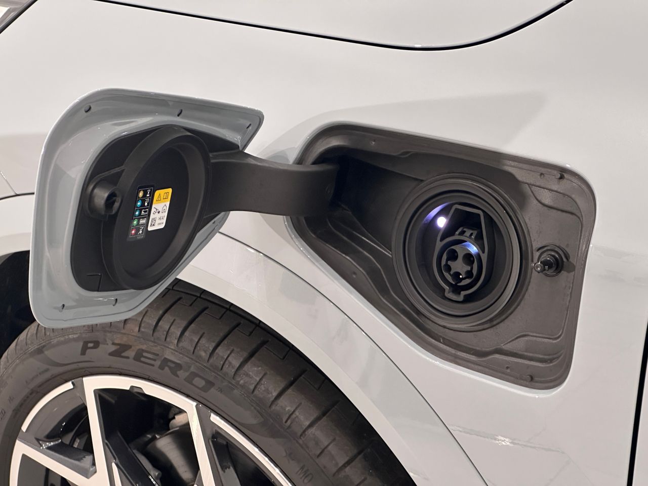 iX2 xDrive30 MSP
