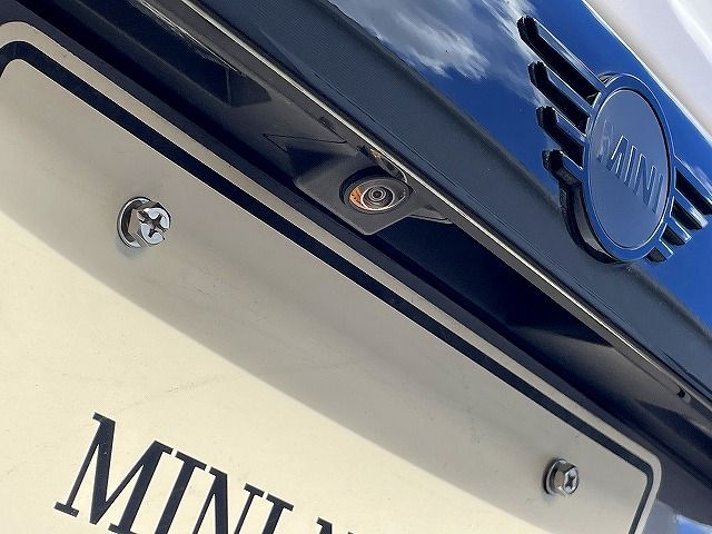 MINI Cooper F56 RHD