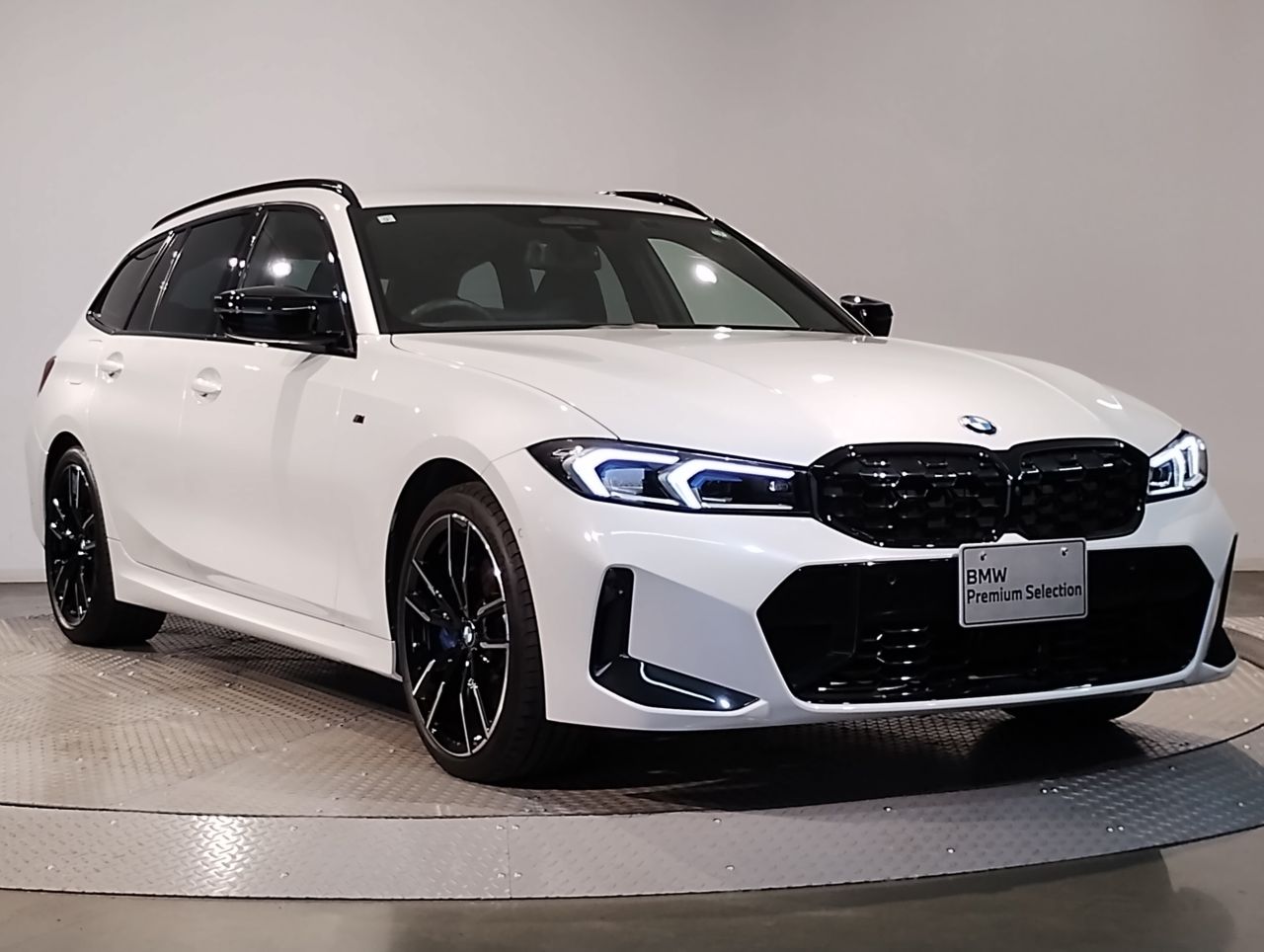 G21 M340i xDrive Touring LCI RHD
