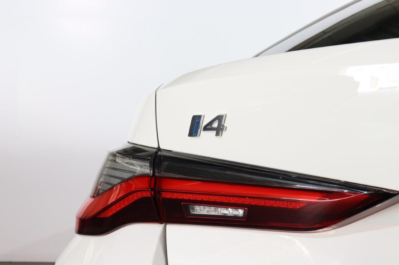 G26 i4 eDrive35 RHD
