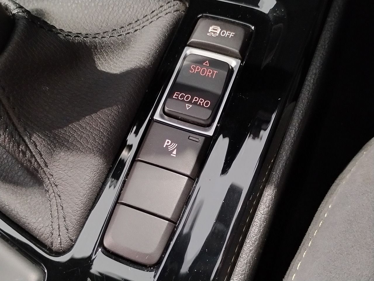F39 X2 sDrive18i B38 1.5i SAC