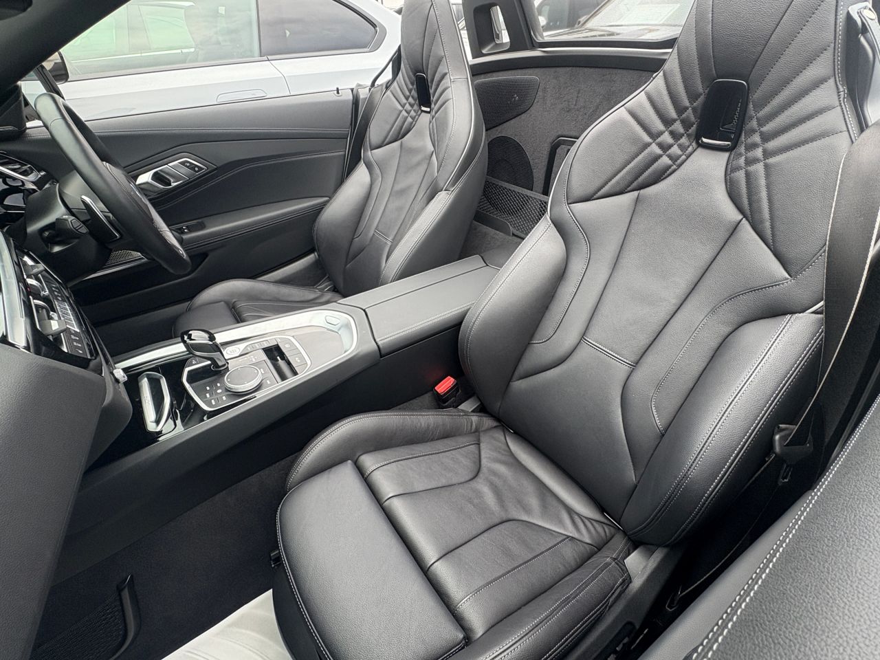 G29 z4 sDrive20i RHD